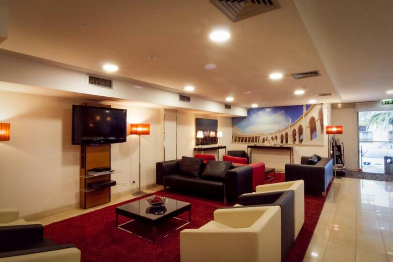 Hotel 4 Estacoes