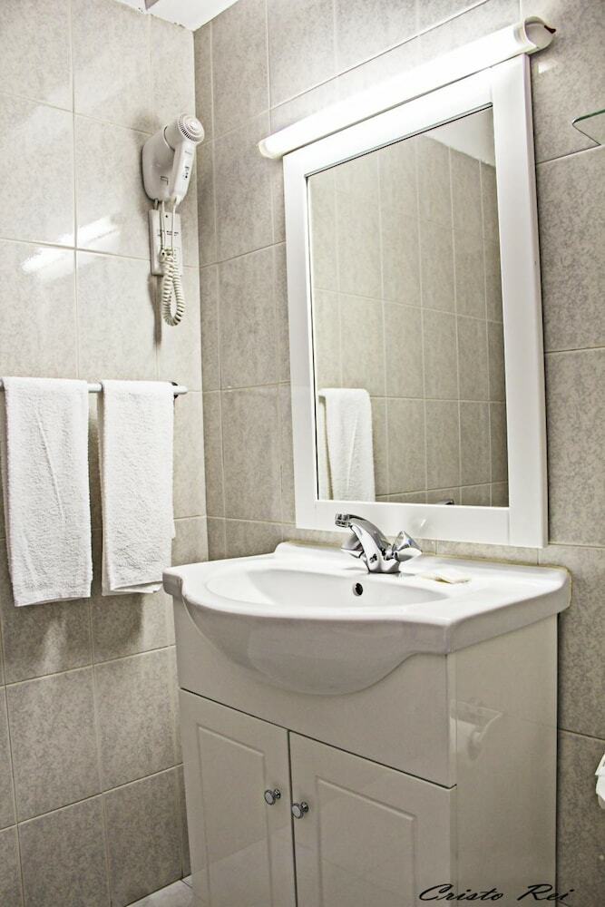 Hostal Residencial Cristo Rei