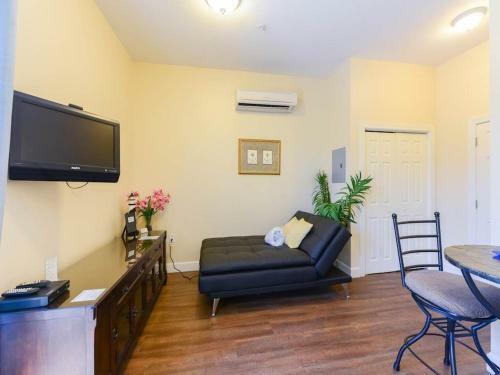 Hostal Guest House Hakodate Sazan