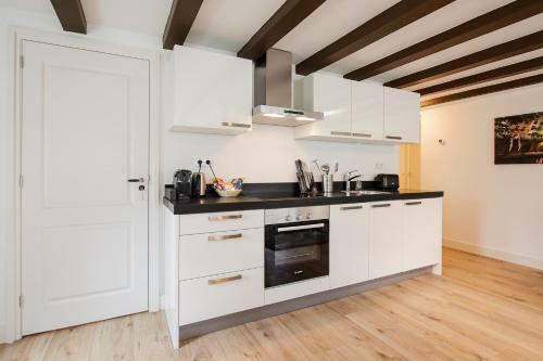 Canal Garden Apartments II By Vgw