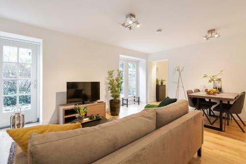 Canal Garden Apartments II By Vgw