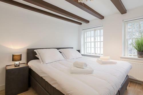 Canal Garden Apartments I By Vgw