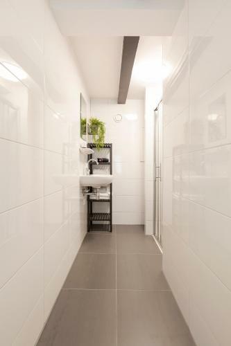 Canal Garden Apartments I By Vgw