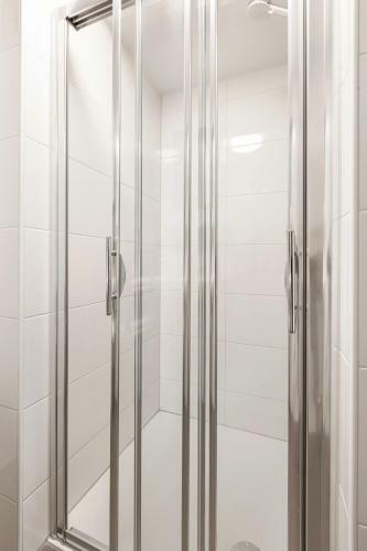 Canal Garden Apartments I By Vgw