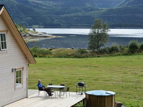 Four-bedroom Holiday Home In Foldereid