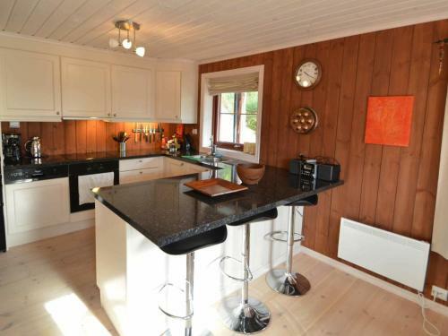 Apartamento Three-bedroom Holiday Home In �seral 7