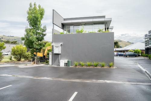 Top Spot Apartment