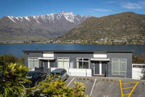 Lake View Greenstone Apartment One