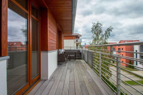 Superior 3 Bedroom Apartment