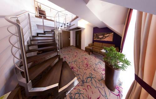 Hostal Hotel & Spa Czarny Gro?