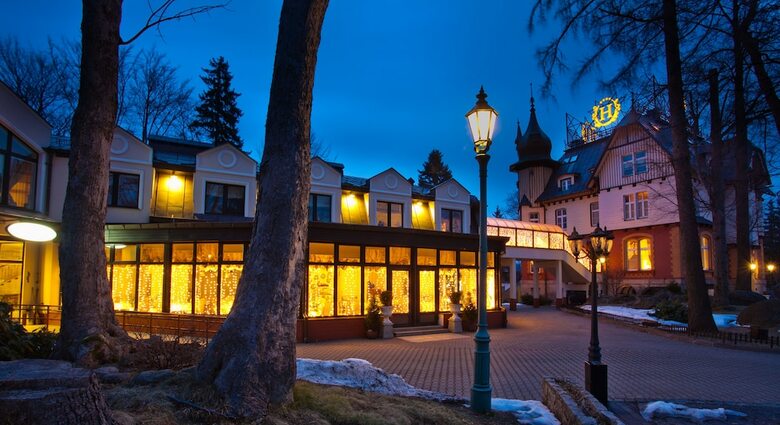 Hotel Szrenicowy Dw�r