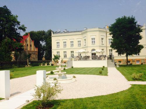 Hotel Spa Akacjowy Dw�r