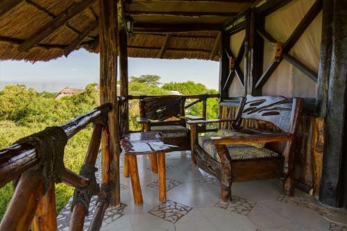 Lodge Manyara Wildlife Safari Camp