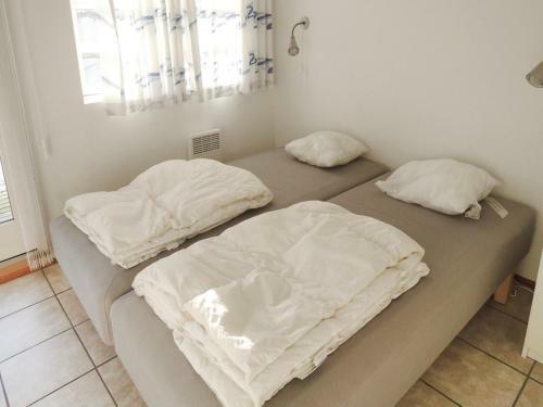 Holiday Home �stra H�radsv�gen Kn�red
