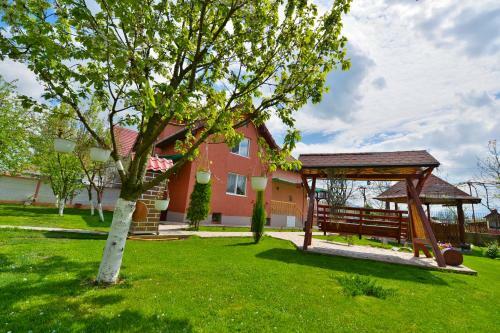 Hostal Casuta Noastra