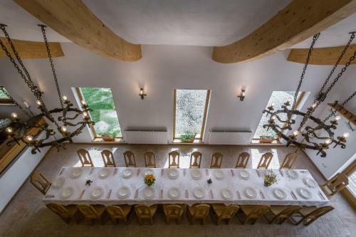 Posada Hanul Vatra