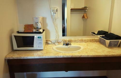 Elk Point Motel & Rv Park