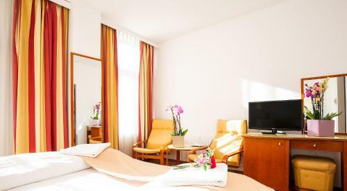 Hotel Dana 2