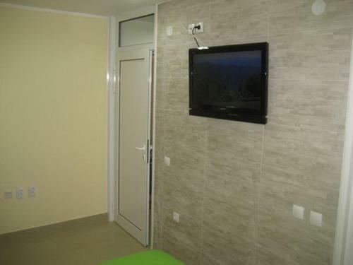 Hostal Guest House Vila Florida