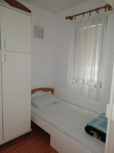 Apartmansko Naselje "jezero"