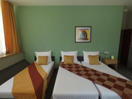 Bed & Breakfast Pansion In Club