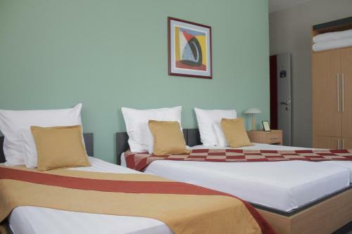 Bed & Breakfast Pansion In Club