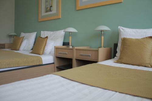 Bed & Breakfast Pansion In Club