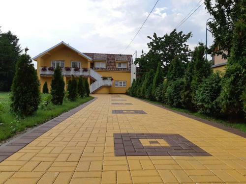 Golden House Apartments