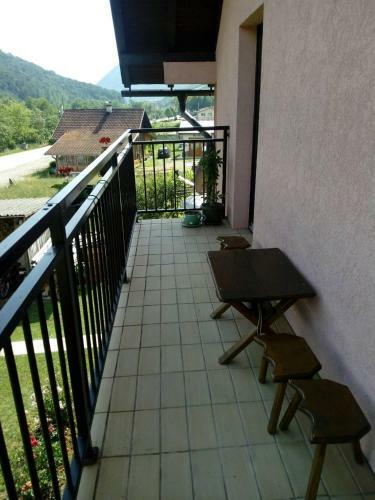 Hostal Rooms Violeta