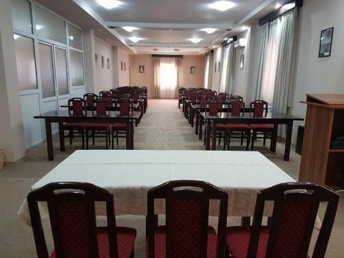 Hotel Feniks Po?arevac