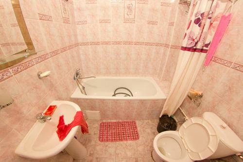 Hostal Anapalike Guest House