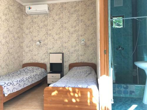 Hostal Guest House On Samburova 279