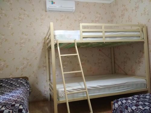 Hostal Guest House On Samburova 279