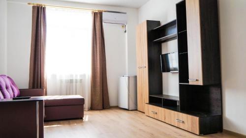 Hostal Guesthouse Samburova 210