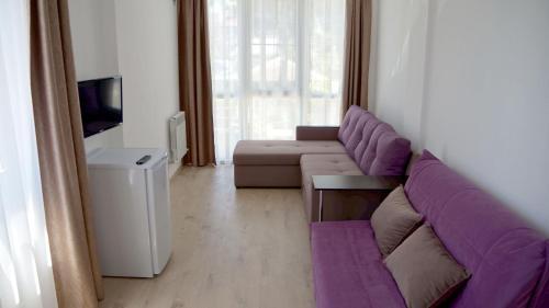 Hostal Guesthouse Samburova 210