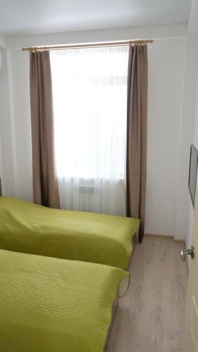 Hostal Guesthouse Samburova 210