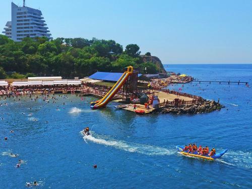 Hotel Vysoky Bereg Pansionat
