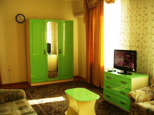 Yakor Hotel