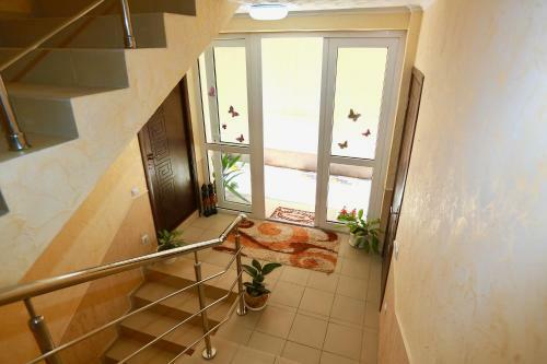 Hostal Emilli Guest House