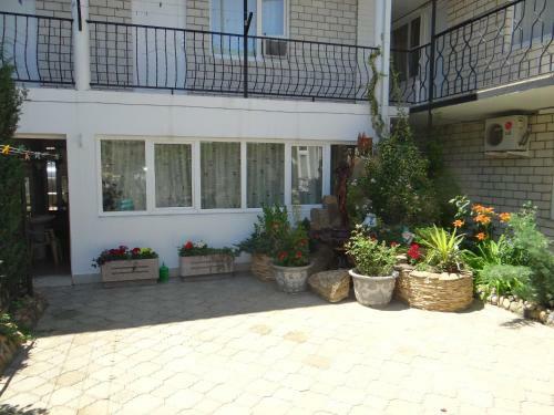 Hostal Guest House Arina