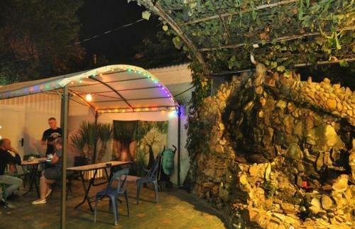 Hostal Astra Guest House