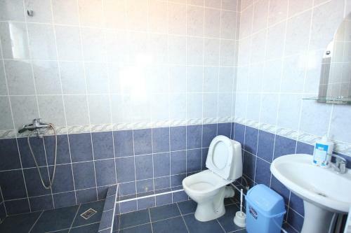 Hostal Karolina Guest House