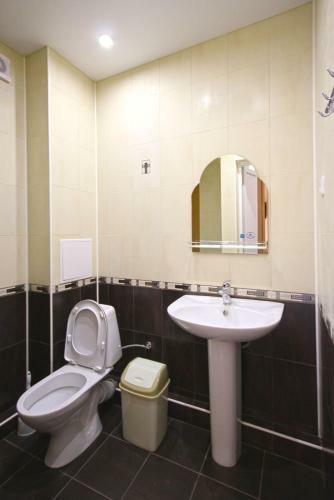 Hostal Karolina Guest House