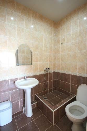 Hostal Karolina Guest House