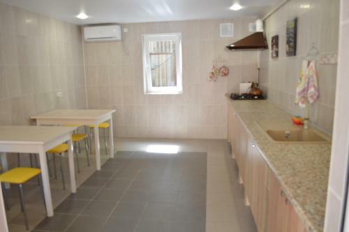 Hostal Guest House On Shkolnaya
