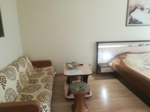 Apartment On Sergeya Uskova 3