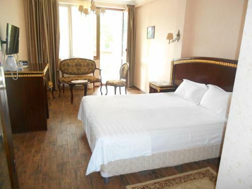 Green Hall Hotel