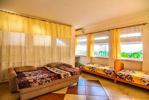 Hostal Guest House "golubaya Laguna"