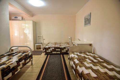 Hostal Guest House "golubaya Laguna"