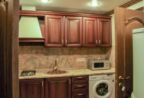 Hostal Guest House Akropol